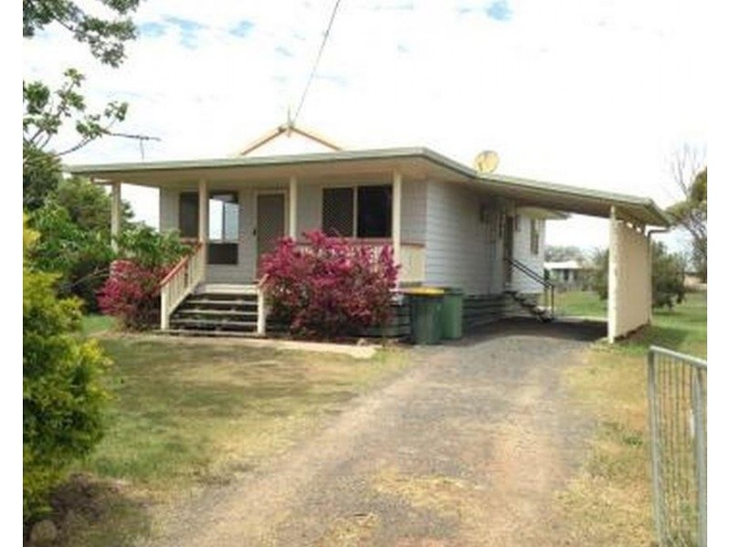 10 RACEVIEW DRIVE, Dalby QLD 4405