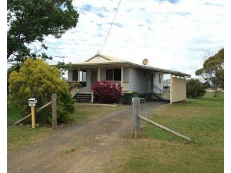 10 RACEVIEW DRIVE, Dalby QLD 4405