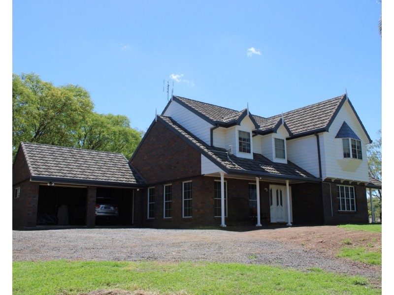 24 Kylie Street, Dalby QLD 4405