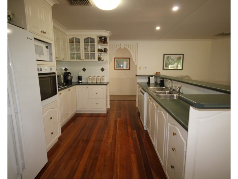 105 Spring Creek Drive, Dalby QLD 4405