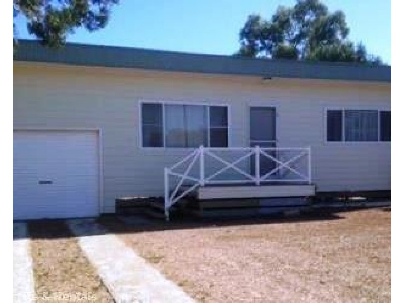 3 College Cres, Dalby QLD 4405