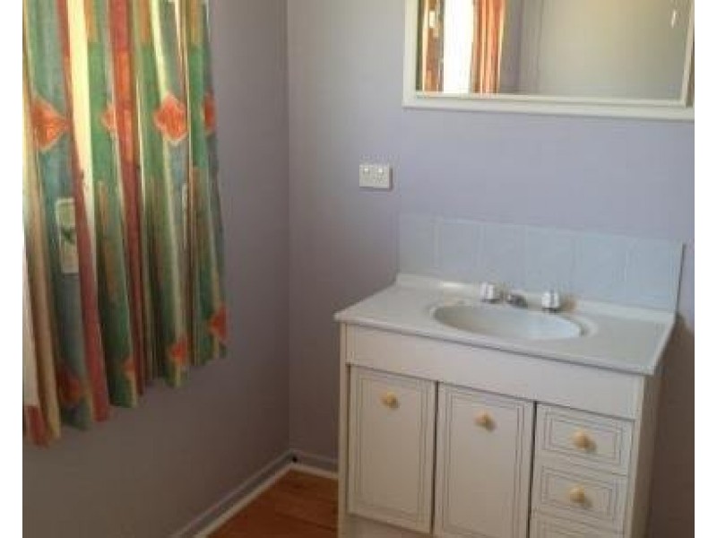 3 College Cres, Dalby QLD 4405