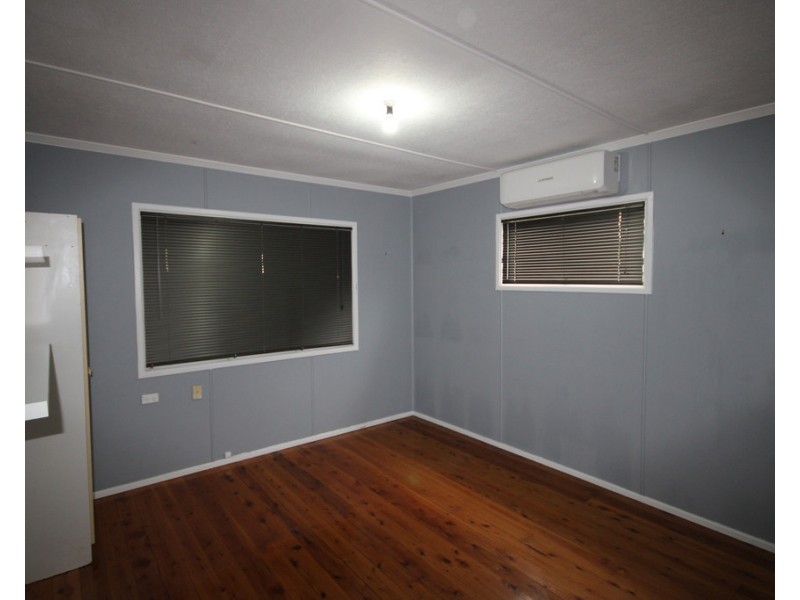 23 Hall Street, Dalby QLD 4405