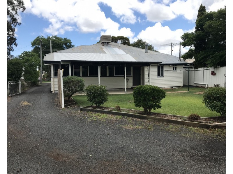 5 Connelly Street, Dalby QLD 4405