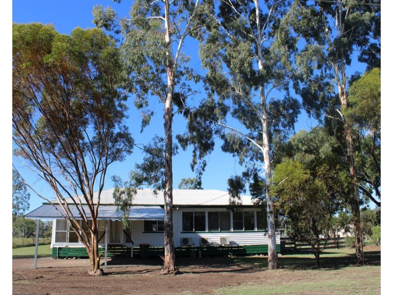 17 Hayden Street, Dalby QLD 4405