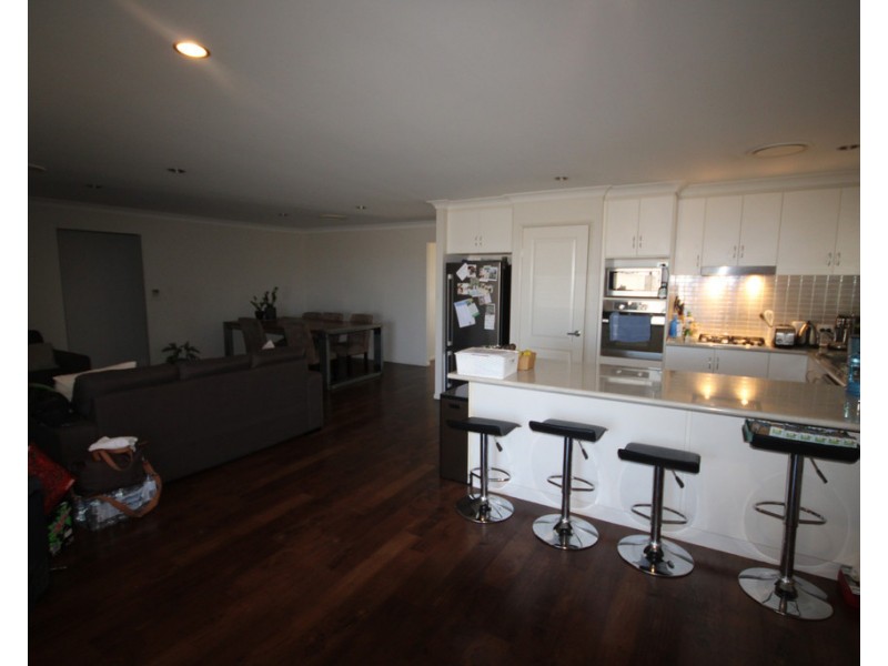 11 Sullivan Cres, Dalby QLD 4405