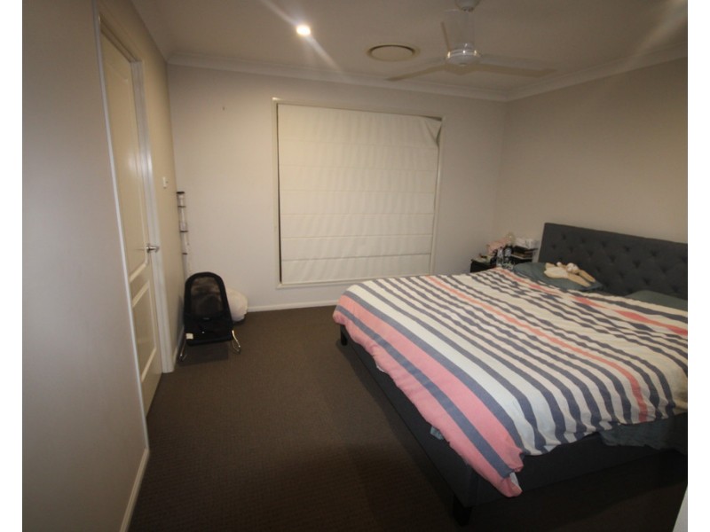 11 Sullivan Cres, Dalby QLD 4405