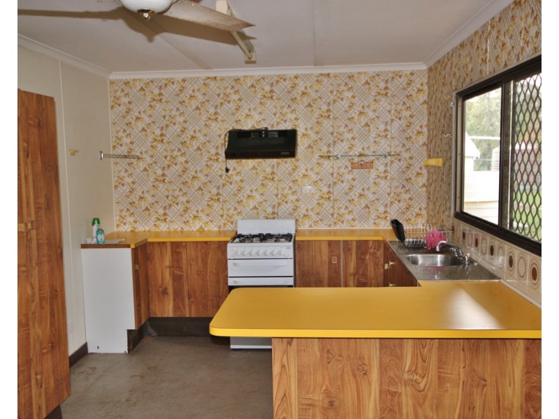 79 Edward Street, Dalby QLD 4405