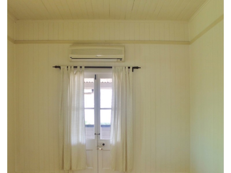 44 Nicholson Street, Dalby QLD 4405