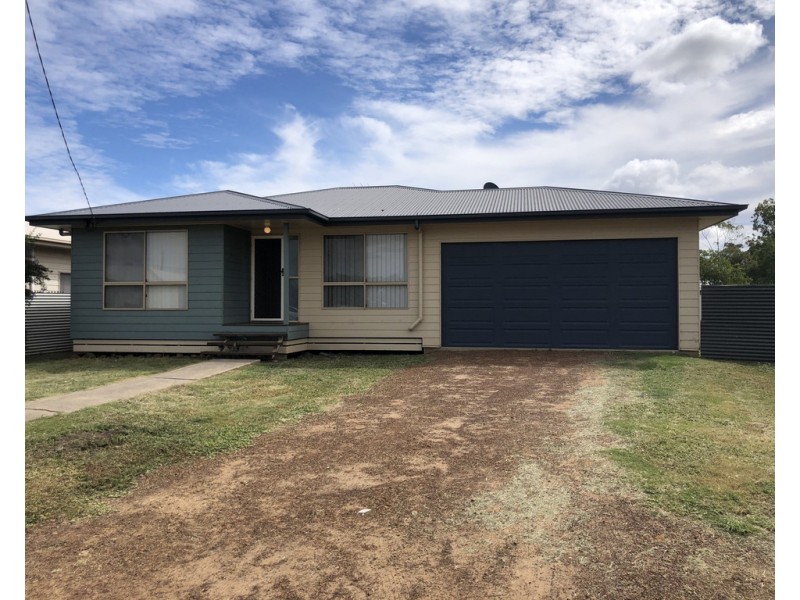 12 Charthom Place, Dalby QLD 4405