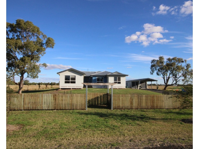 15 Katherine Street, Dalby QLD 4405