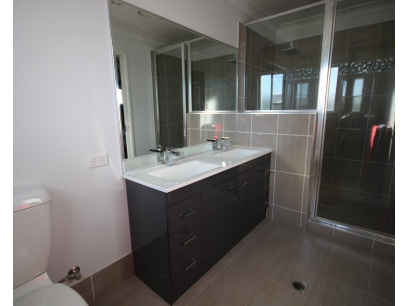 15 Katherine Street, Dalby QLD 4405