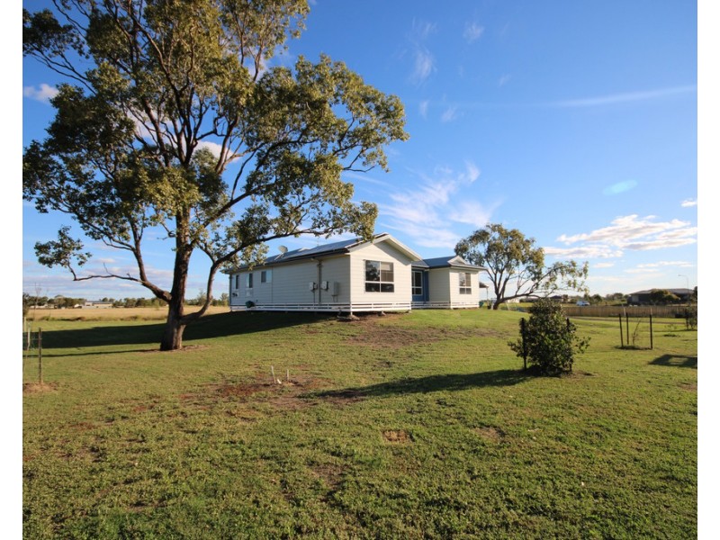 15 Katherine Street, Dalby QLD 4405