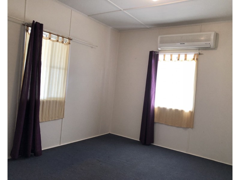 8 Wambo Street, Dalby QLD 4405