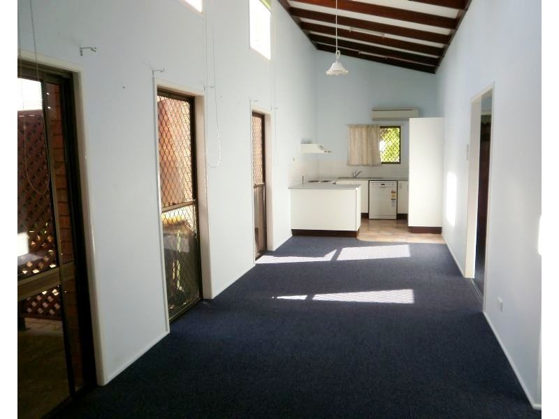 5/8 New Street, Dalby QLD 4405