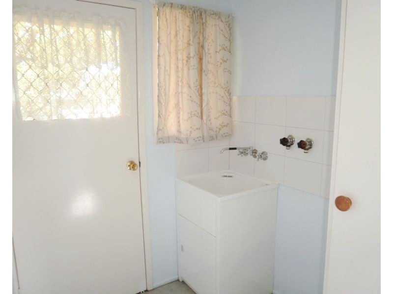 5/8 New Street, Dalby QLD 4405