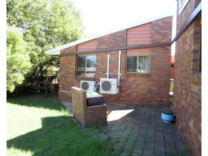 5/8 New Street, Dalby QLD 4405