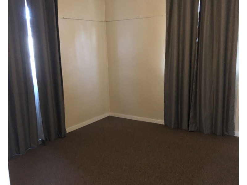 75 Edward Street, Dalby QLD 4405