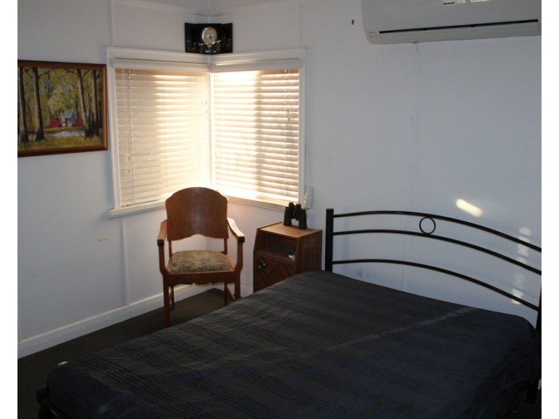 20 Albert Street, Jandowae QLD 4410