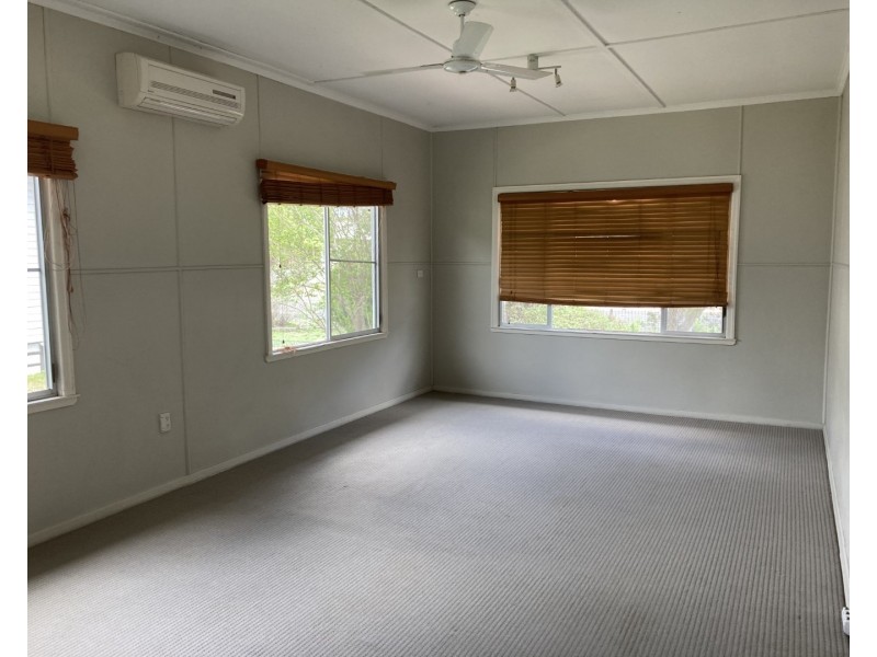 3 Higginbotham Street, Dalby QLD 4405