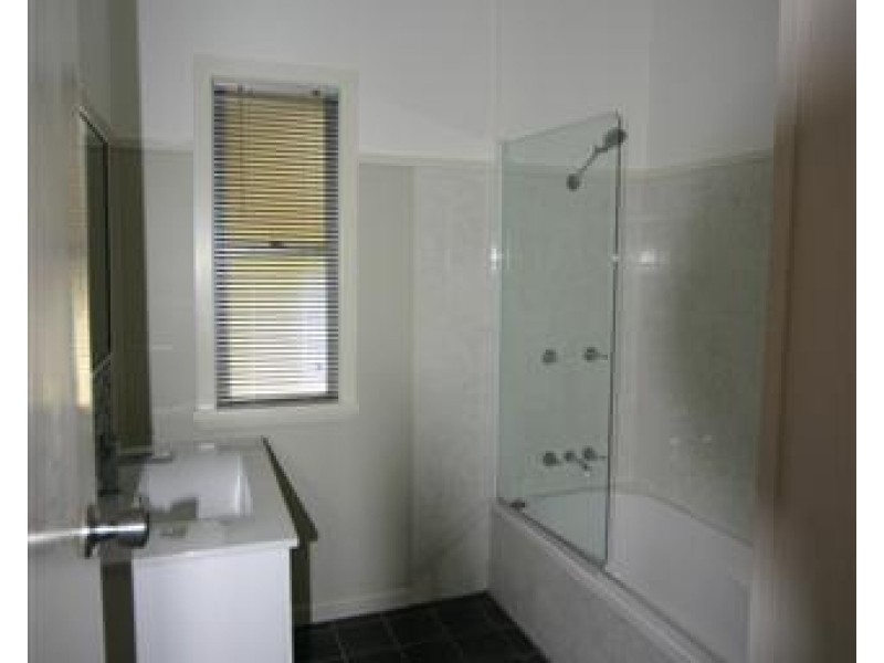 3 Higginbotham Street, Dalby QLD 4405