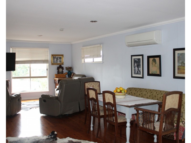 74 Sandalwood Avenue South, Dalby QLD 4405