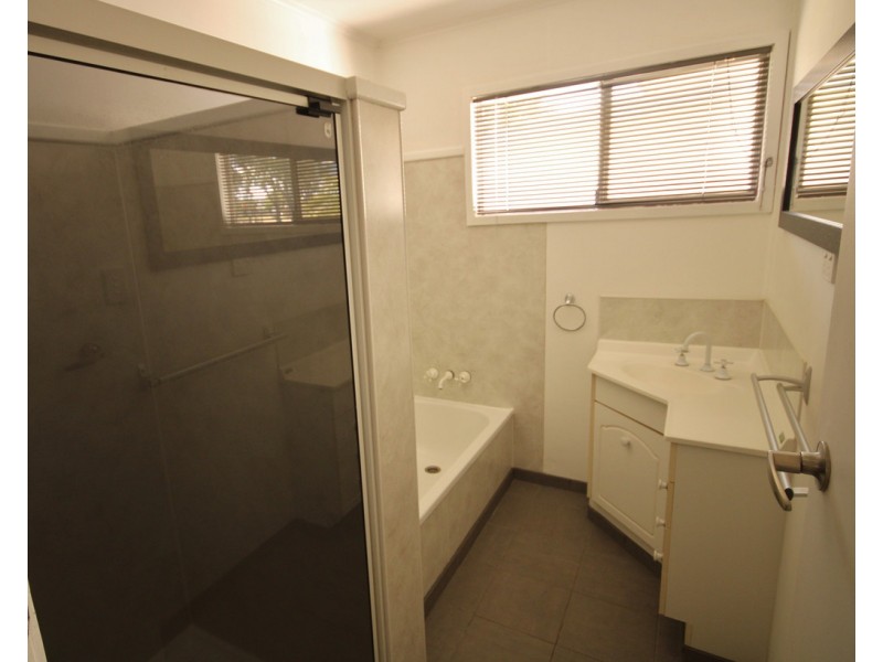 103 Nicholson Street, Dalby QLD 4405