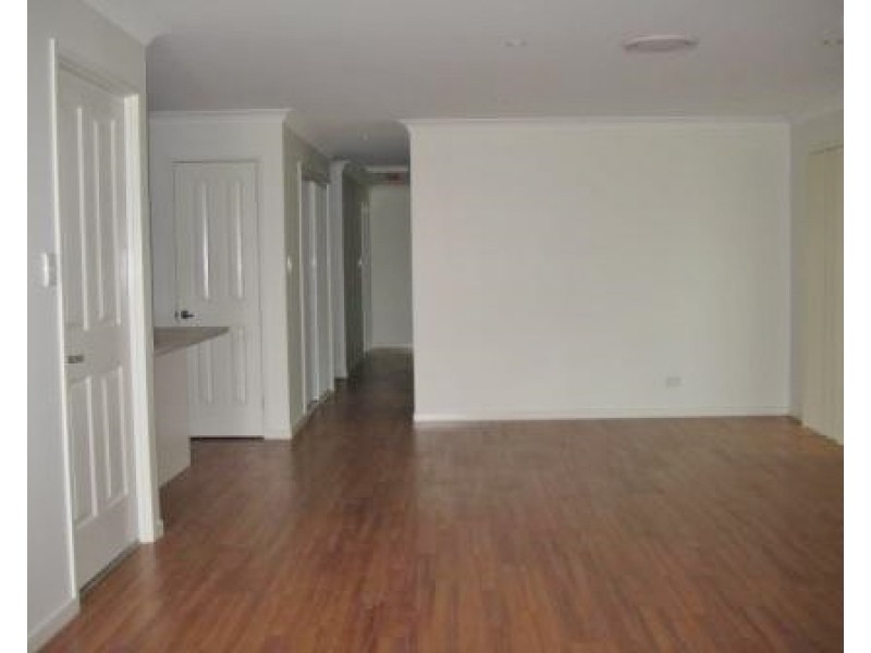 2/11 Alfred Street, Dalby QLD 4405