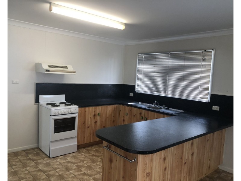 3/100 Drayton Street, Dalby QLD 4405