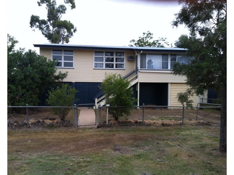 136 Edward Street, Dalby QLD 4405