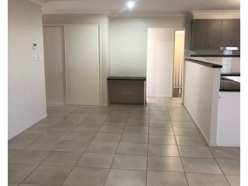 2/23 Gosden Drive, Dalby QLD 4405