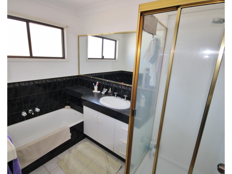 1 College Crescent, Dalby QLD 4405