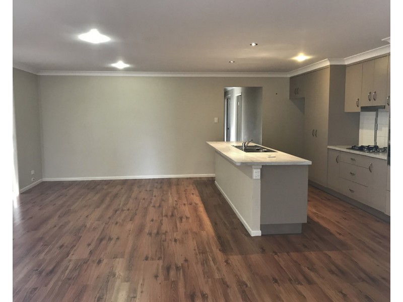 1 and 2/7 St Andrews Chase, Dalby QLD 4405