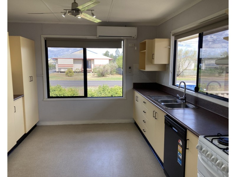 20 Jessop Street, Dalby QLD 4405