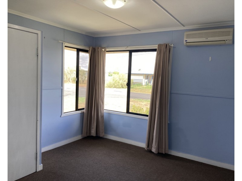 20 Jessop Street, Dalby QLD 4405