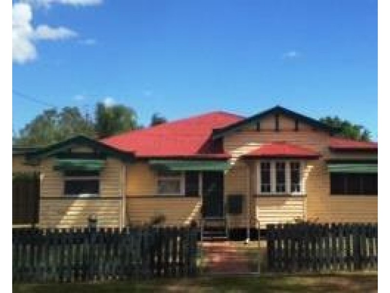 2/30 Matheson Street, Dalby QLD 4405