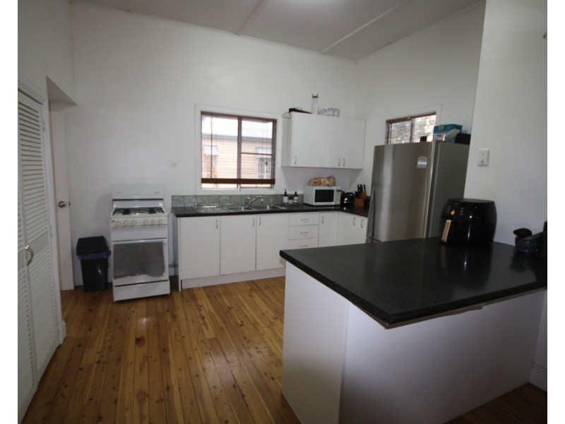 104 Condamine St, Dalby QLD 4405