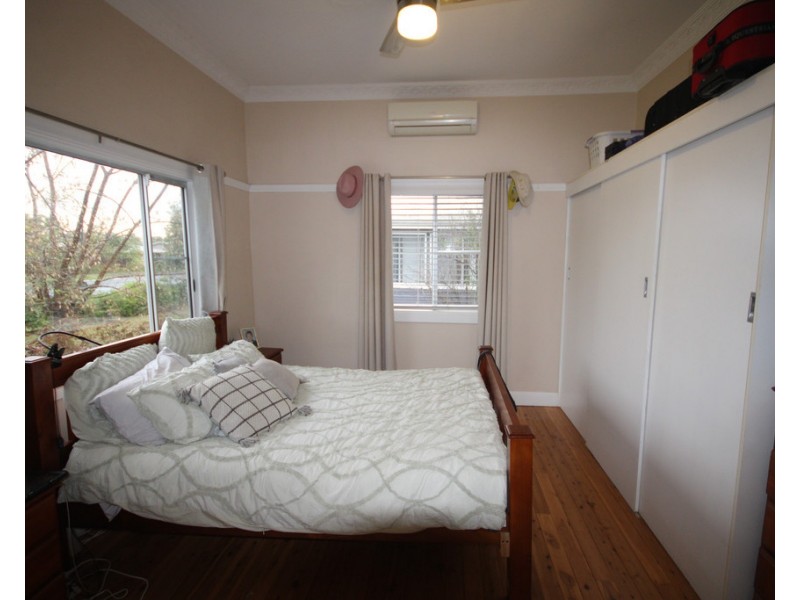 104 Condamine St, Dalby QLD 4405