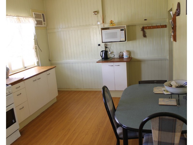 11 ETTY STREET, Dalby QLD 4405