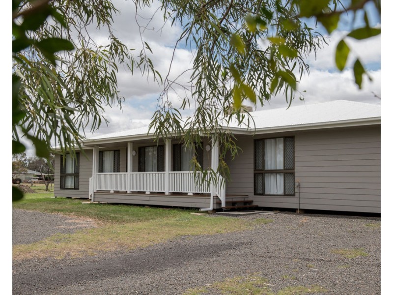 103 Charles St, Dalby QLD 4405