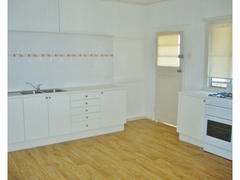 54 Orpen Street, Dalby QLD 4405