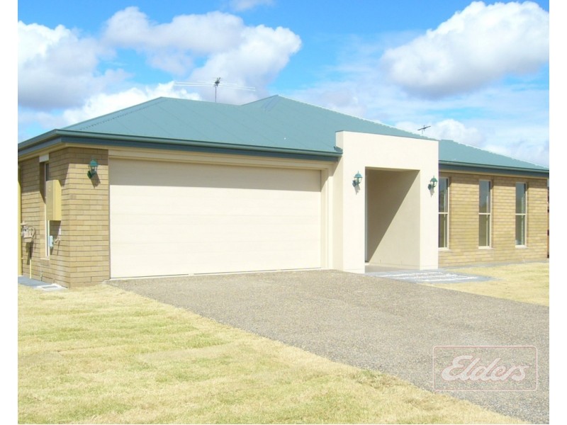 42 Glen Eagles Drive, Dalby QLD 4405