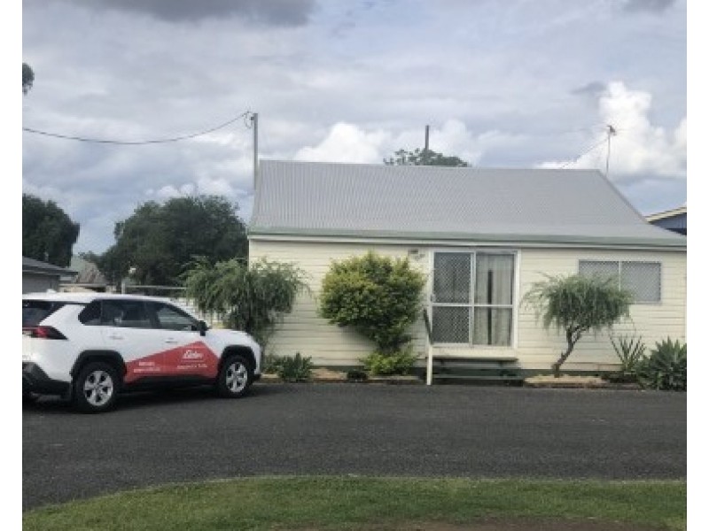 11 ROCHEDALE STREET, Dalby QLD 4405