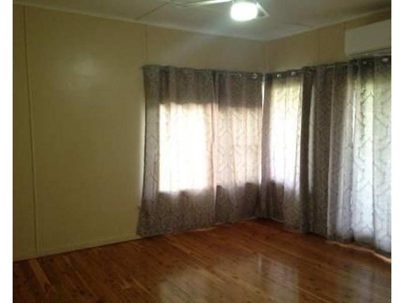 138 Pratten Street, Dalby QLD 4405