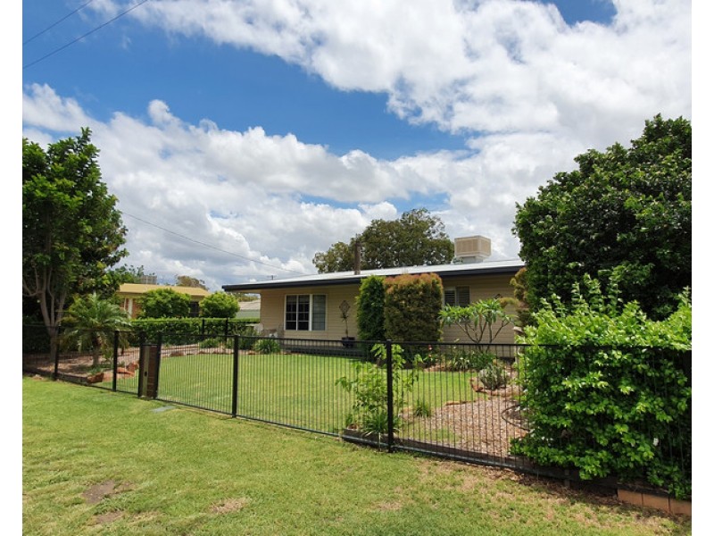 12 Coutts St, Dalby QLD 4405