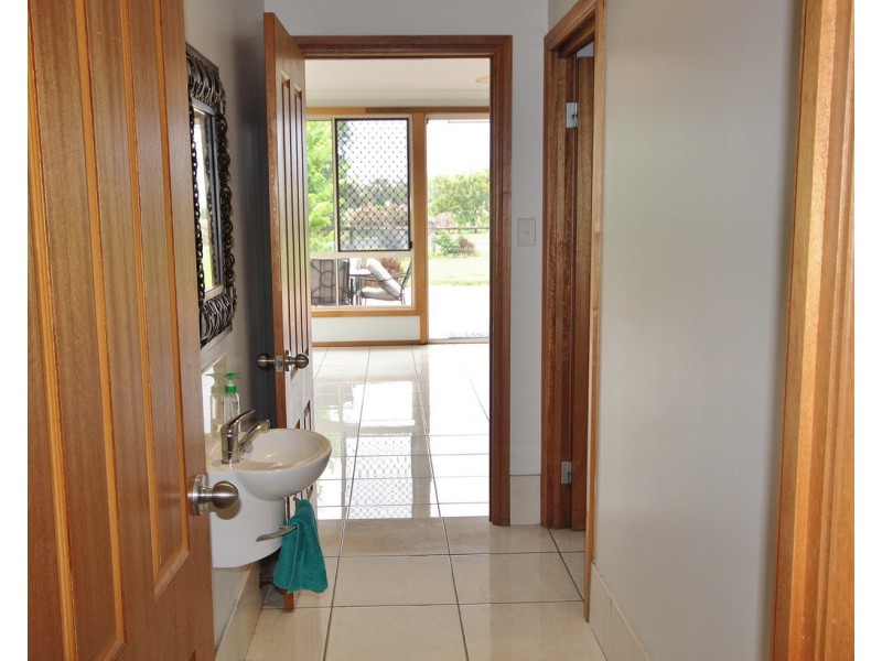 92 Southern Cross Drive, Dalby QLD 4405