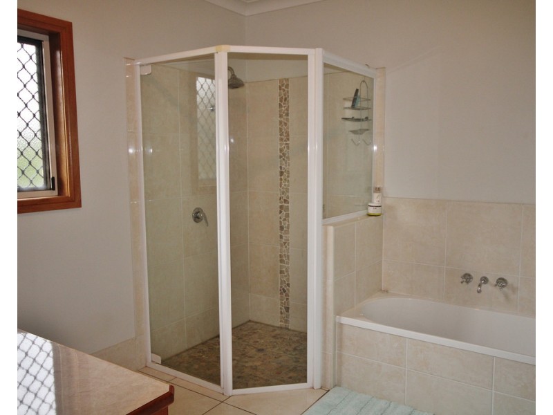 92 Southern Cross Drive, Dalby QLD 4405