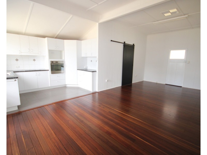 102 Condamine St, Dalby QLD 4405