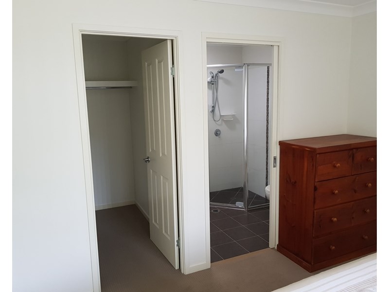 2/11 Alfred Street, Dalby QLD 4405