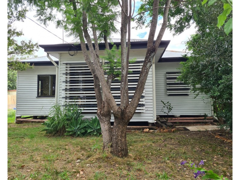 11 HORACE STREET, Dalby QLD 4405